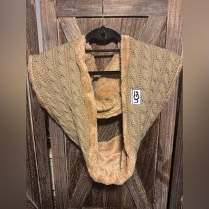 UGG Beige Cable Knit Scarf with Faux Fur